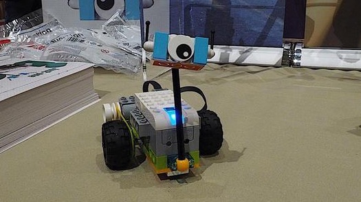 樂高推WeDo 2.0套裝，移動互聯(lián)和傳統(tǒng)玩具結合怎么玩？